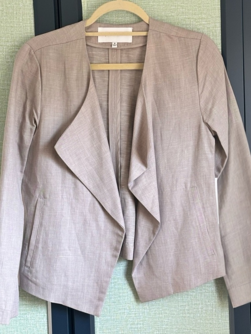 REVOLVE x cupcakes & cashmere Khaki Waterfall Light Linen Blazer, NWT, Size 6 - Picture 1 of 6